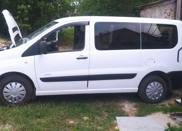 Белый Ситроен Jumpy, объемом двигателя 1.6 л и пробегом 175 тыс. км за 5500 $, фото 1 на Automoto.ua