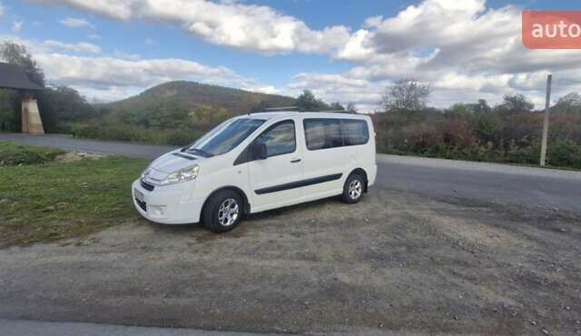 Белый Ситроен Jumpy, объемом двигателя 1.6 л и пробегом 330 тыс. км за 6000 $, фото 1 на Automoto.ua