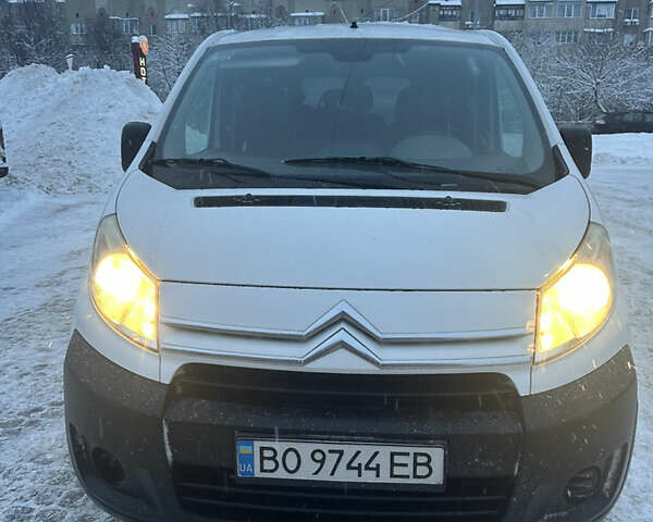 Белый Ситроен Jumpy, объемом двигателя 2 л и пробегом 235 тыс. км за 7777 $, фото 1 на Automoto.ua