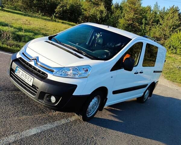 Белый Ситроен Jumpy, объемом двигателя 2 л и пробегом 220 тыс. км за 12000 $, фото 1 на Automoto.ua