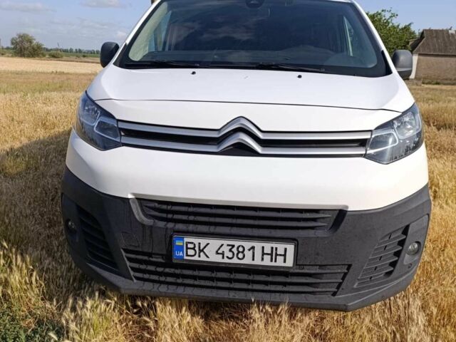 Белый Ситроен Jumpy, объемом двигателя 2 л и пробегом 200 тыс. км за 11670 $, фото 1 на Automoto.ua
