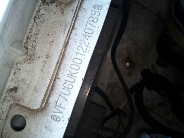 Белый Ситроен Jumpy, объемом двигателя 2 л и пробегом 350 тыс. км за 2000 $, фото 1 на Automoto.ua