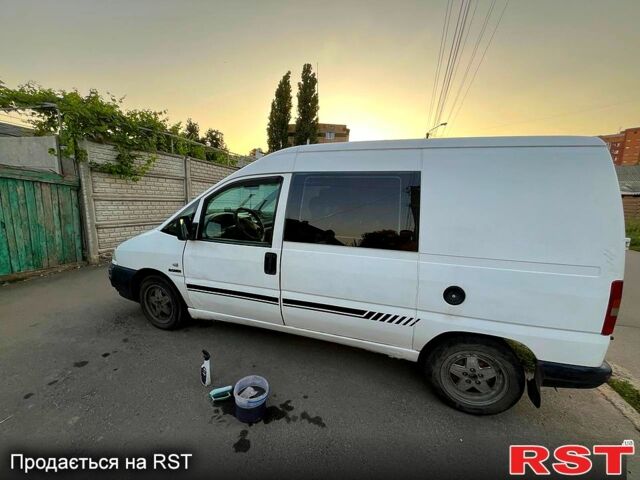 Белый Ситроен Jumpy, объемом двигателя 2 л и пробегом 450 тыс. км за 2800 $, фото 1 на Automoto.ua