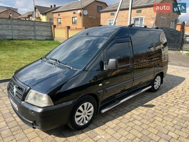 Чорний Сітроен Jumpy, об'ємом двигуна 2 л та пробігом 434 тис. км за 4200 $, фото 1 на Automoto.ua