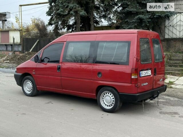 Червоний Сітроен Jumpy, об'ємом двигуна 1.91 л та пробігом 380 тис. км за 1700 $, фото 1 на Automoto.ua