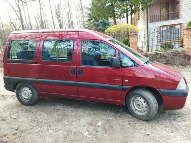 Красный Ситроен Jumpy, объемом двигателя 2 л и пробегом 182 тыс. км за 5200 $, фото 1 на Automoto.ua