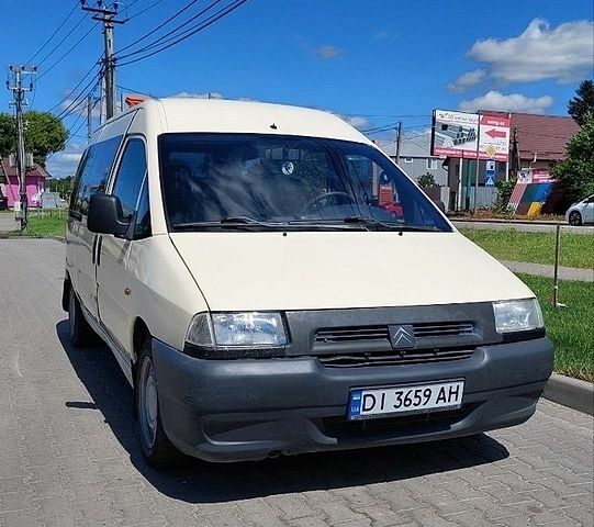 Жовтий Сітроен Jumpy, об'ємом двигуна 1.87 л та пробігом 342 тис. км за 3100 $, фото 1 на Automoto.ua