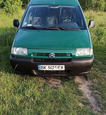 Зелений Сітроен Jumpy, об'ємом двигуна 2 л та пробігом 350 тис. км за 3450 $, фото 1 на Automoto.ua