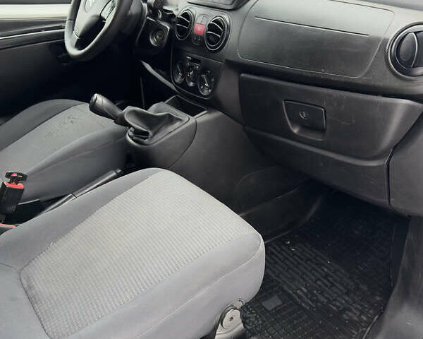 Белый Ситроен Nemo, объемом двигателя 1.3 л и пробегом 270 тыс. км за 3999 $, фото 1 на Automoto.ua