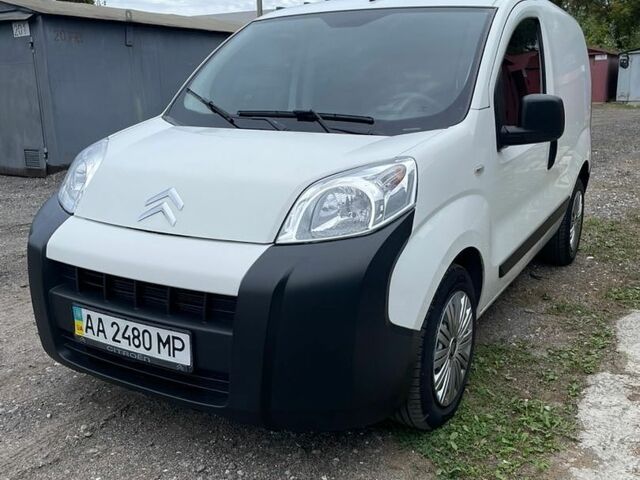 Білий Сітроен Nemo, об'ємом двигуна 1.36 л та пробігом 265 тис. км за 4500 $, фото 1 на Automoto.ua