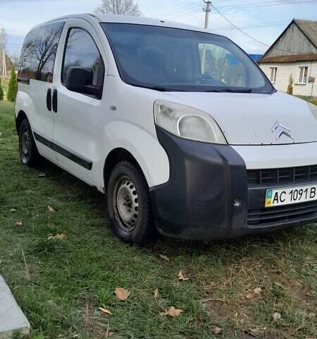 Белый Ситроен Nemo, объемом двигателя 1.4 л и пробегом 365 тыс. км за 5000 $, фото 1 на Automoto.ua