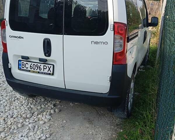 Белый Ситроен Nemo, объемом двигателя 1.25 л и пробегом 240 тыс. км за 4550 $, фото 1 на Automoto.ua