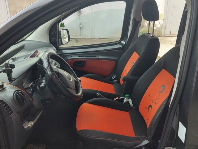 Черный Ситроен Nemo, объемом двигателя 1.4 л и пробегом 204 тыс. км за 5600 $, фото 1 на Automoto.ua