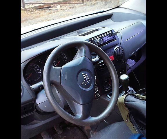 Ситроен Nemo, объемом двигателя 1.4 л и пробегом 399 тыс. км за 3000 $, фото 1 на Automoto.ua