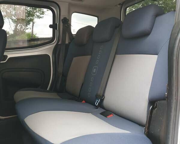 Серый Ситроен Nemo, объемом двигателя 1.4 л и пробегом 202 тыс. км за 7200 $, фото 1 на Automoto.ua