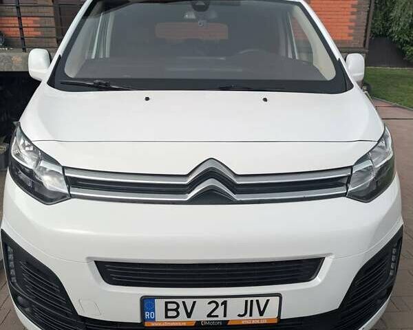 Белый Ситроен Space Tourer, объемом двигателя 2 л и пробегом 221 тыс. км за 22000 $, фото 1 на Automoto.ua