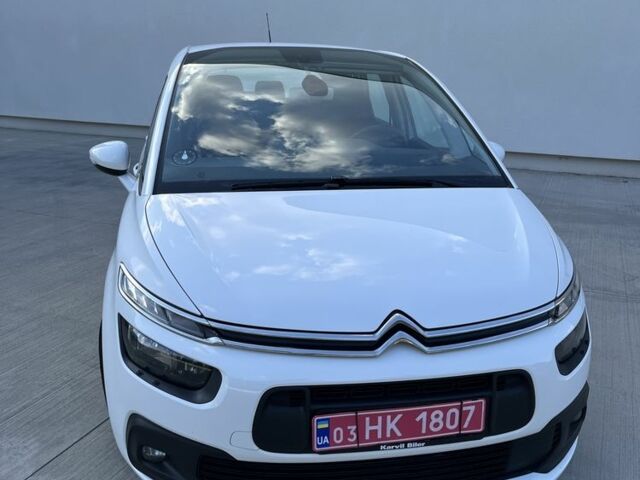 Белый Ситроен Space Tourer, объемом двигателя 1.5 л и пробегом 166 тыс. км за 12900 $, фото 1 на Automoto.ua