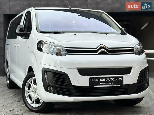 Белый Ситроен Space Tourer, объемом двигателя 2 л и пробегом 11 тыс. км за 43000 $, фото 1 на Automoto.ua
