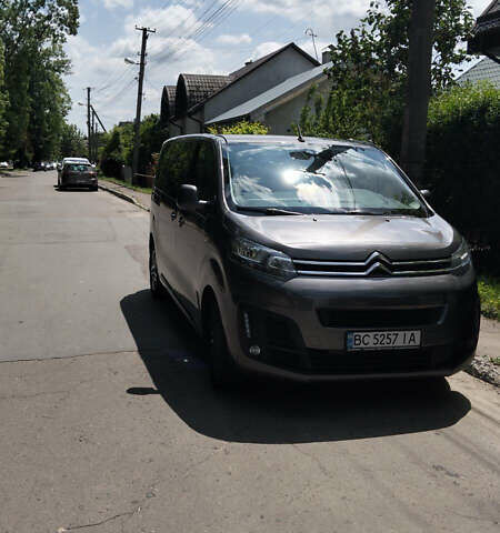 Серый Ситроен Space Tourer, объемом двигателя 2 л и пробегом 107 тыс. км за 27000 $, фото 1 на Automoto.ua