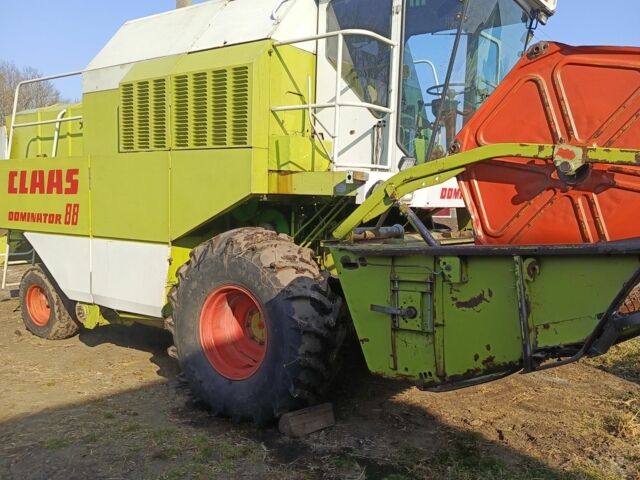 Зелений Клаас Dominator 88, об'ємом двигуна 6 л та пробігом 100 тис. км за 27000 $, фото 1 на Automoto.ua