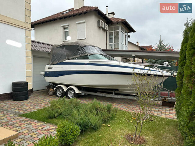 Білий Кроунлайн 220, об'ємом двигуна 5 л та пробігом 200 тис. км за 29999 $, фото 1 на Automoto.ua