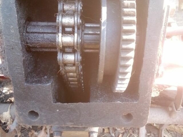 Красный ДТЗ ДВ 120, объемом двигателя 0 л и пробегом 50 тыс. км за 143 $, фото 1 на Automoto.ua