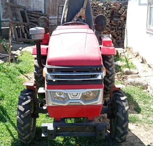 Червоний ДВ 180, об'ємом двигуна 0 л та пробігом 200 тис. км за 1600 $, фото 1 на Automoto.ua