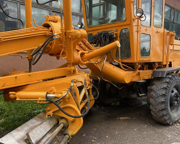 Жовтий ДЗ 122, об'ємом двигуна 11.15 л та пробігом 1 тис. км за 8000 $, фото 1 на Automoto.ua