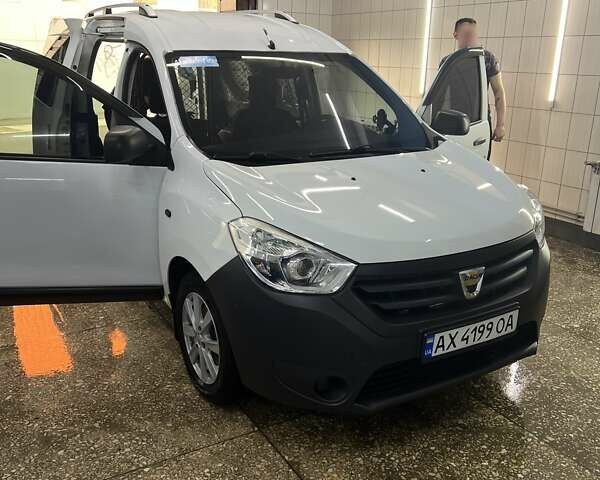 Белый Дачия Доккер, объемом двигателя 1.46 л и пробегом 256 тыс. км за 6000 $, фото 1 на Automoto.ua