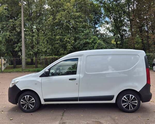 Белый Дачия Доккер, объемом двигателя 1.6 л и пробегом 227 тыс. км за 6200 $, фото 1 на Automoto.ua