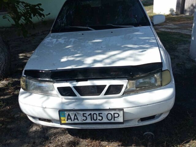 Белый Дачия Другая, объемом двигателя 1.5 л и пробегом 300 тыс. км за 1000 $, фото 1 на Automoto.ua