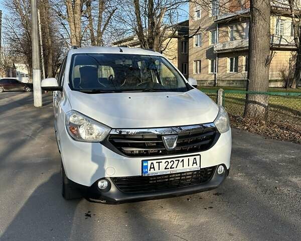 Белый Дачия Лоджи, объемом двигателя 1.5 л и пробегом 170 тыс. км за 7650 $, фото 1 на Automoto.ua