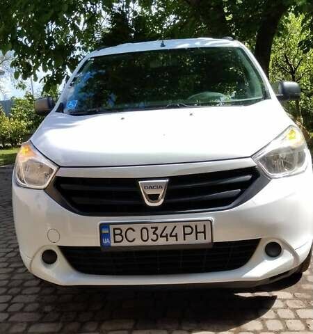 Білий Дачія Лоджі, об'ємом двигуна 1.6 л та пробігом 147 тис. км за 6000 $, фото 1 на Automoto.ua