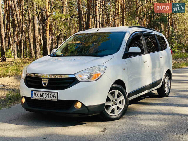 Белый Дачия Лоджи, объемом двигателя 1.2 л и пробегом 232 тыс. км за 5500 $, фото 1 на Automoto.ua