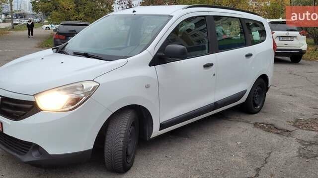 Белый Дачия Лоджи, объемом двигателя 1.6 л и пробегом 225 тыс. км за 5900 $, фото 1 на Automoto.ua