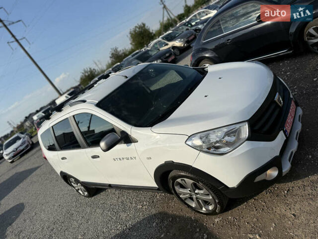 Білий Дачія Лоджі, об'ємом двигуна 1.5 л та пробігом 150 тис. км за 10899 $, фото 1 на Automoto.ua