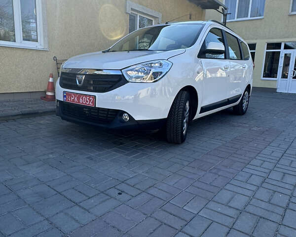 Белый Дачия Лоджи, объемом двигателя 1.5 л и пробегом 166 тыс. км за 9200 $, фото 1 на Automoto.ua