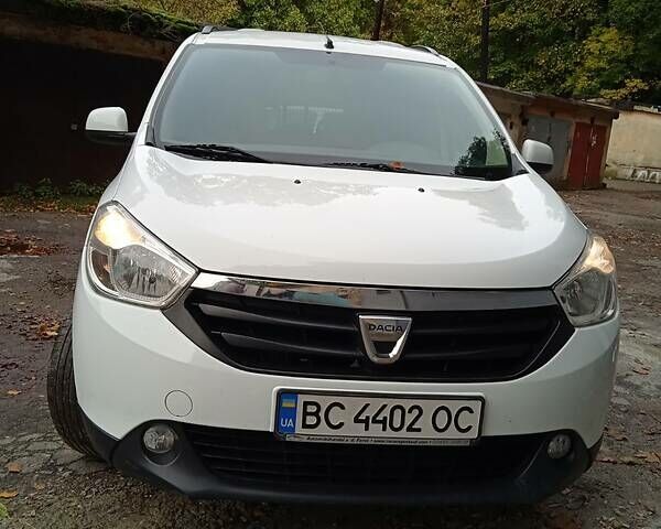 Білий Дачія Лоджі, об'ємом двигуна 1.5 л та пробігом 350 тис. км за 5500 $, фото 1 на Automoto.ua