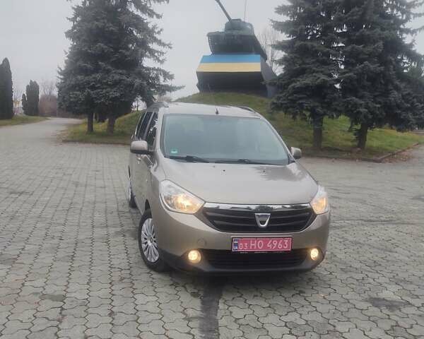 Бежевый Дачия Лоджи, объемом двигателя 1.5 л и пробегом 317 тыс. км за 7400 $, фото 1 на Automoto.ua