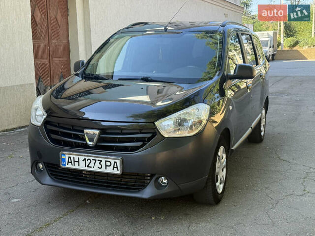 Черный Дачия Лоджи, объемом двигателя 1.5 л и пробегом 286 тыс. км за 7000 $, фото 1 на Automoto.ua