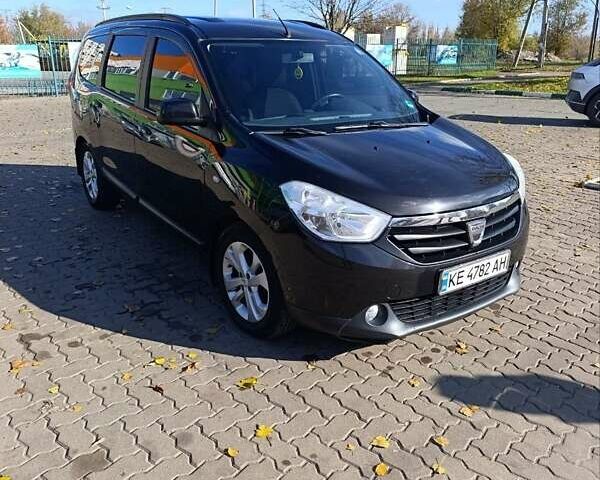 Черный Дачия Лоджи, объемом двигателя 1.5 л и пробегом 305 тыс. км за 8300 $, фото 1 на Automoto.ua