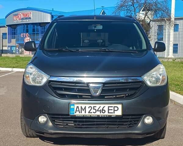 Серый Дачия Лоджи, объемом двигателя 1.46 л и пробегом 220 тыс. км за 7200 $, фото 1 на Automoto.ua