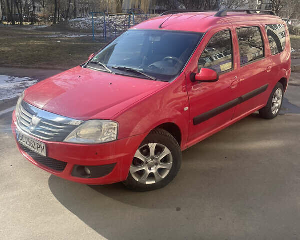 Красный Дачия Логан МСВ, объемом двигателя 1.5 л и пробегом 357 тыс. км за 3500 $, фото 1 на Automoto.ua