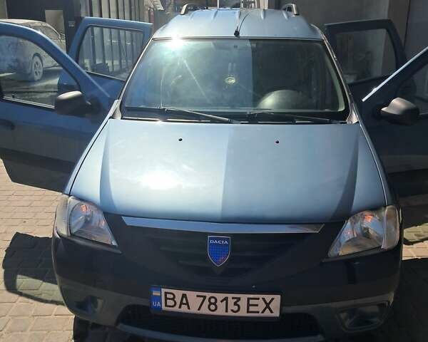 Синий Дачия Логан МСВ, объемом двигателя 1.6 л и пробегом 336 тыс. км за 4600 $, фото 1 на Automoto.ua