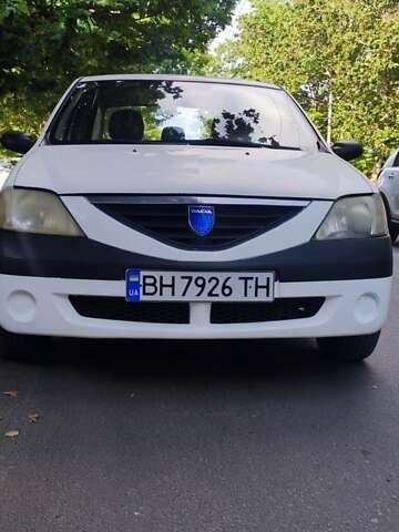 Белый Дачия Логан, объемом двигателя 1.4 л и пробегом 200 тыс. км за 4200 $, фото 1 на Automoto.ua