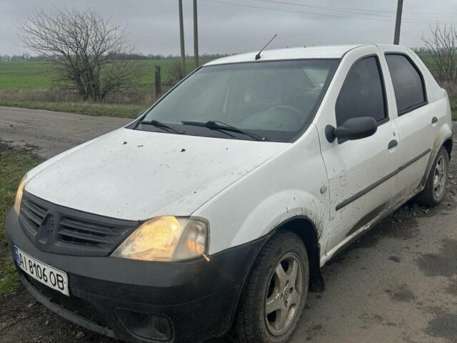 Білий Дачія Logan, об'ємом двигуна 1.4 л та пробігом 174 тис. км за 3200 $, фото 1 на Automoto.ua