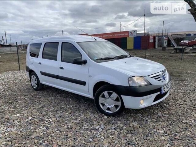 Белый Дачия Логан, объемом двигателя 1.6 л и пробегом 252 тыс. км за 5400 $, фото 1 на Automoto.ua