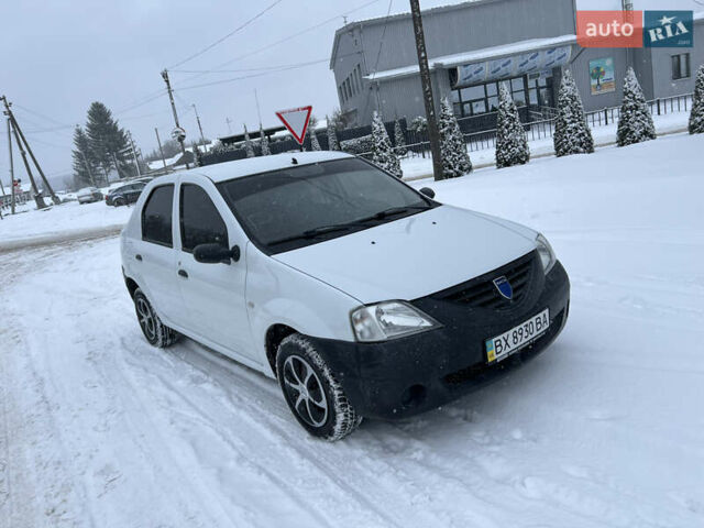 Белый Дачия Логан, объемом двигателя 1.4 л и пробегом 190 тыс. км за 2900 $, фото 1 на Automoto.ua