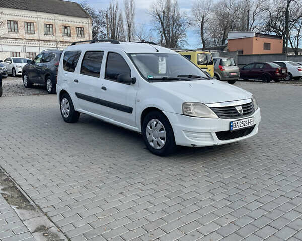Білий Дачія Logan, об'ємом двигуна 1.6 л та пробігом 170 тис. км за 4400 $, фото 1 на Automoto.ua
