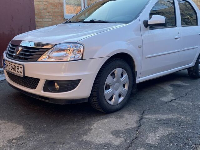 Белый Дачия Логан, объемом двигателя 1.1 л и пробегом 177 тыс. км за 3000 $, фото 1 на Automoto.ua